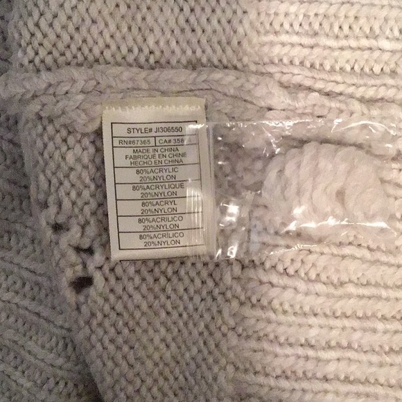 🛑SOLD🛑 Cardigan in Sand - Picture 7 of 7